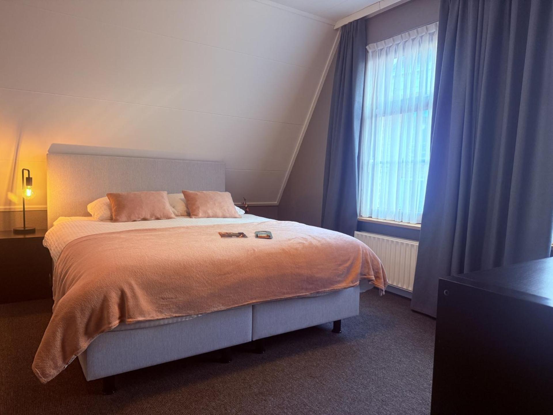 Hotel Restaurant 'T Ronde Loegh Winschoten Exteriör bild